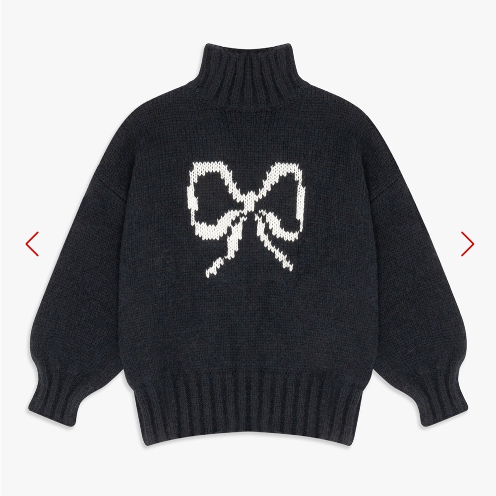 Lisa Says Gah Cece Turtleneck